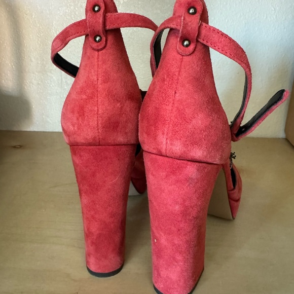 Red Coach Heels | size 9 - Picture 4 of 4